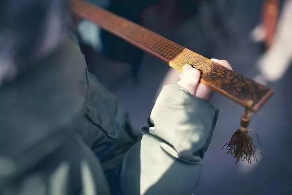 无法无天的意思_意思无法无天的词语_无法无天是什么