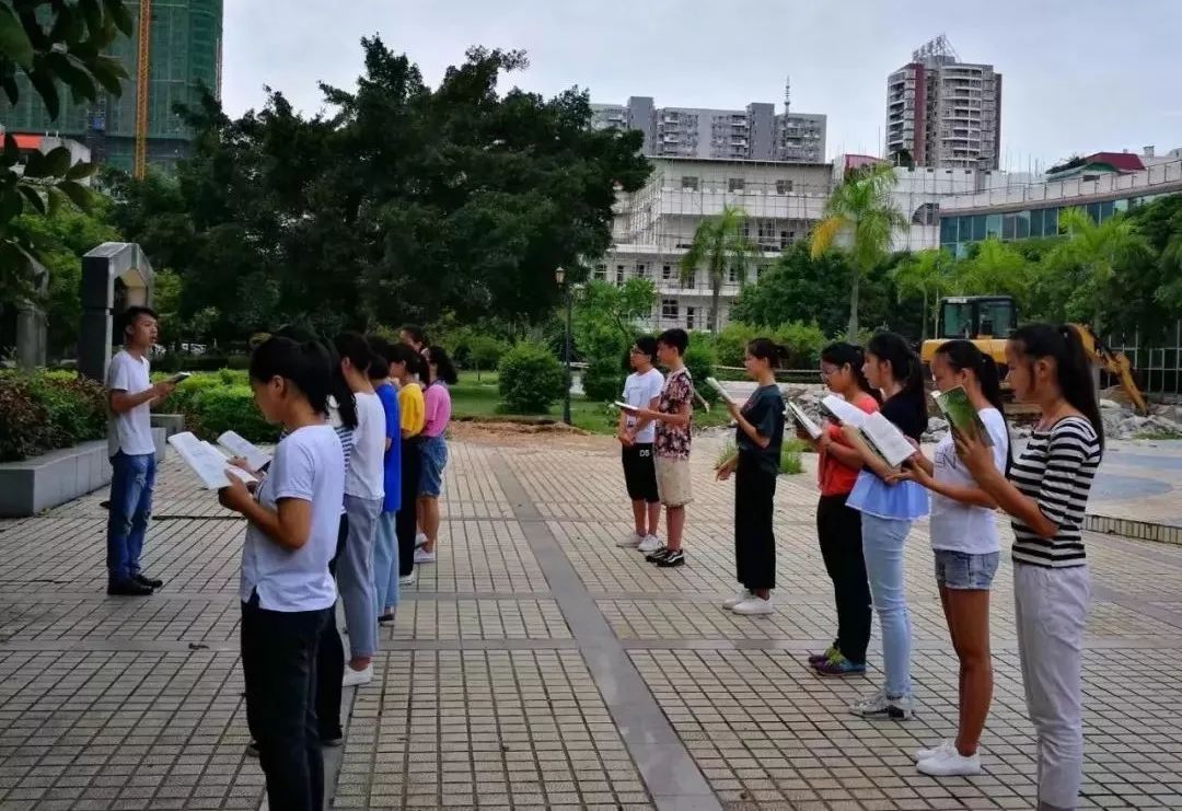 拼音翻译_拼音字母表26个汉语拼音跟读_幢拼音