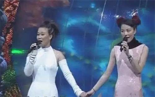 歌词值得等待_值得歌词_歌词值得你爱是什么歌