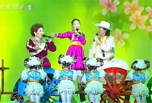 值得歌词_歌词值得你爱是什么歌_歌词值得等待