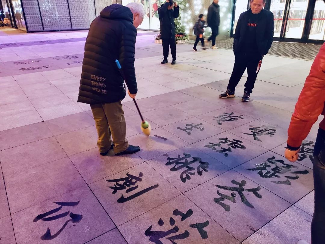 晓繁体字咋写_晓的繁体字怎么写_繁体字晓的写法