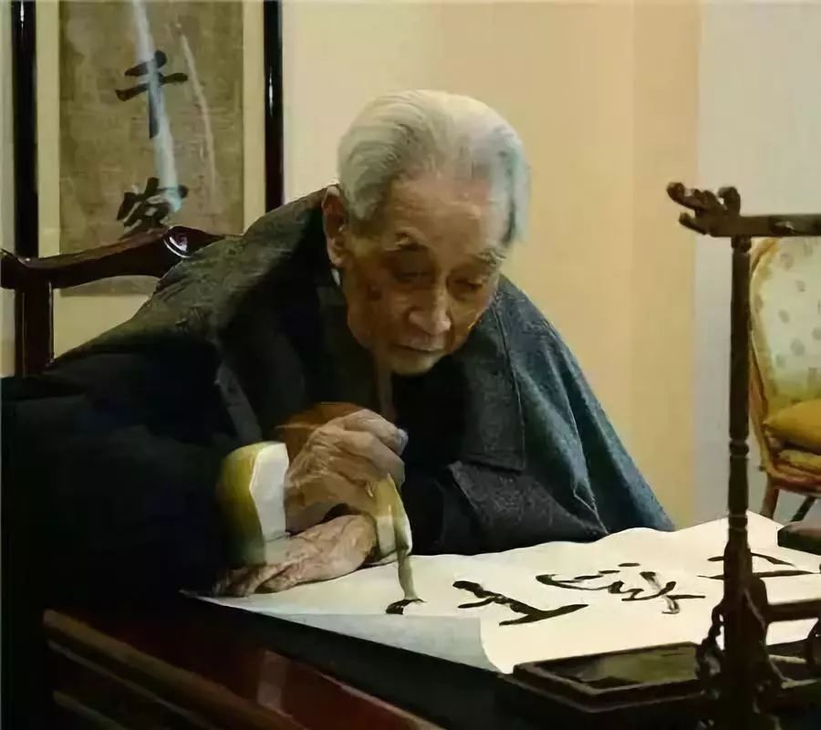 荼毗大典_荼毗怎么读_荼毗