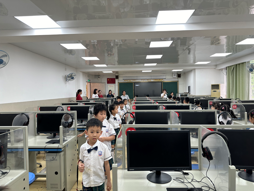 广州市外国语实验学校_广州市华颖外国语学校_广州外国语学校师资力量