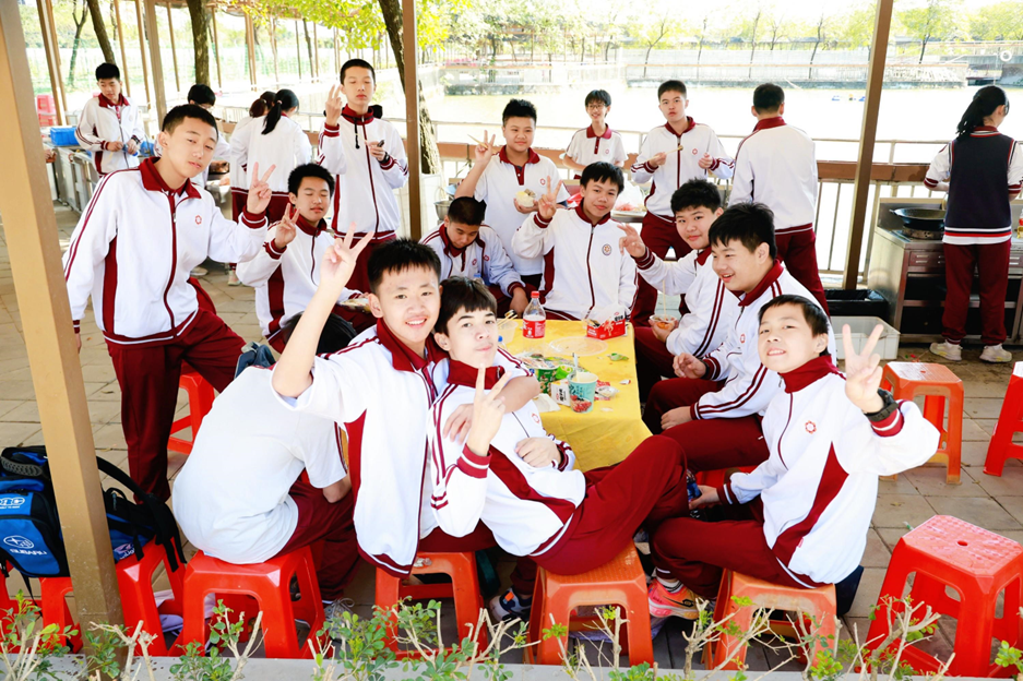 广州市华颖外国语学校_广州外国语学校师资力量_广州市外国语实验学校