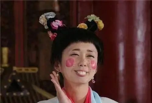 刘若英演龅牙，张柏芝演龅牙，姚晨演龅牙，都比不过这个经典_张娜拉_形象_特点
