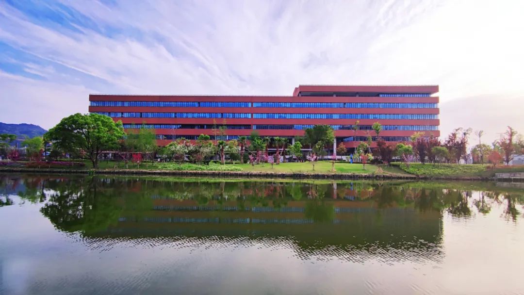温州商学院学费怎么这么贵_温州商学院2021学费多少_温州商学院一年的学费是多少