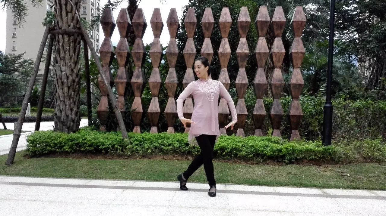 鸡毛飞飞上天剧情介绍_剧情鸡毛飞天上映时间_鸡毛飞上天剧情