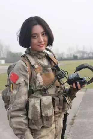 特种兵凤凰火凤凰_特种兵之火凤凰演员表_特种凤凰兵火表演员是谁
